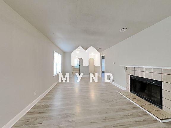 2nd image of 2721 Parkchester Dr #2721