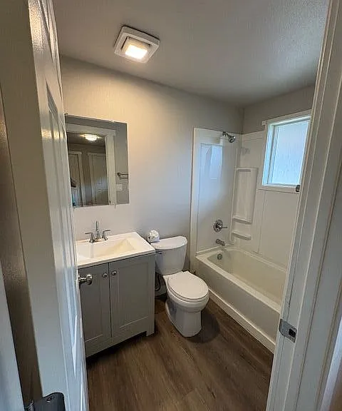 412 Chemawa Rd N #2 — Photo 2
