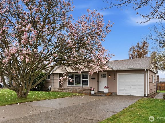 2nd image of 2012 Nipsic Avenue