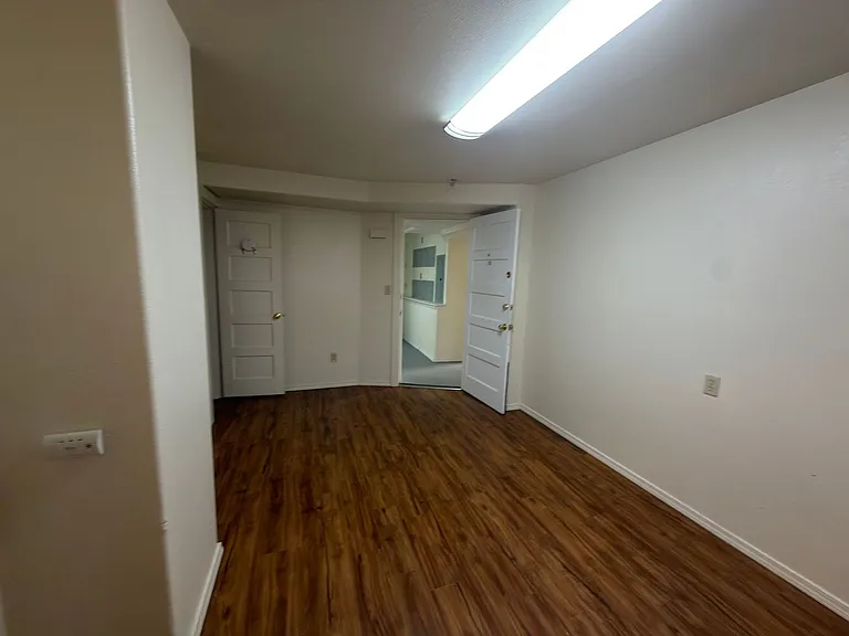 0108-01 Church House — Photo 7