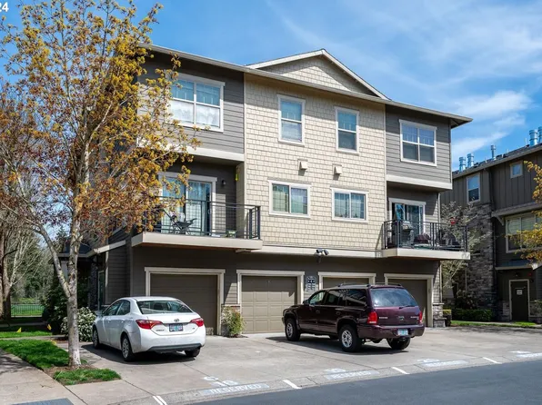 740 NE Adwick Dr, Hillsboro, OR 97006