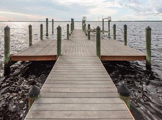 3975 E River Dr, Fort Myers, FL 33916