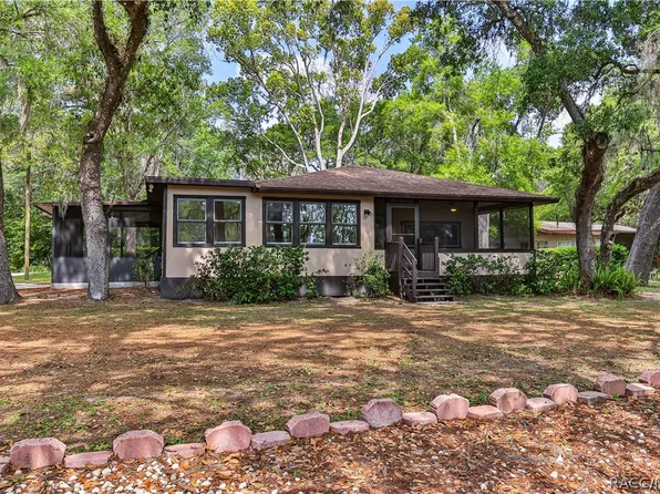 5617 S Perch Dr, Floral City, FL 34436