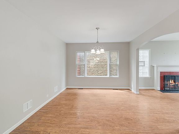 4th image of 9535 S Fairfield Ave