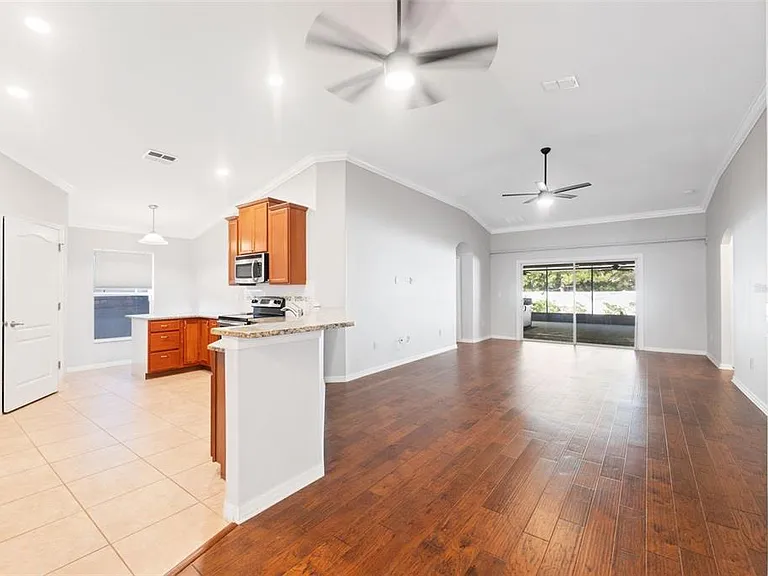 18035 Arbor Crest Dr — Photo 9