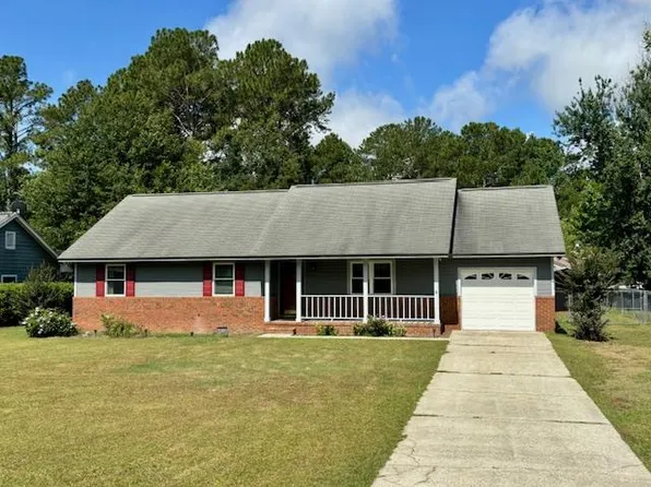 2612 Diane Ln, Tifton, GA 31794