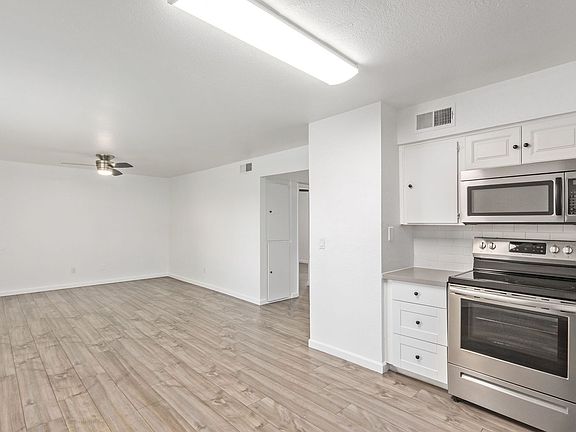 4th image of 1725 E Cambridge Ave APT 103