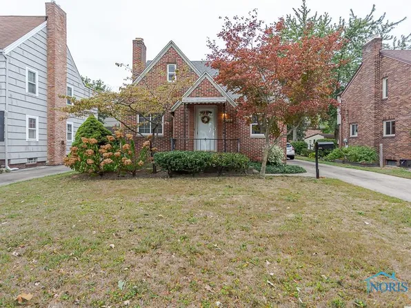 3259 Wendover Dr, Toledo, OH 43606