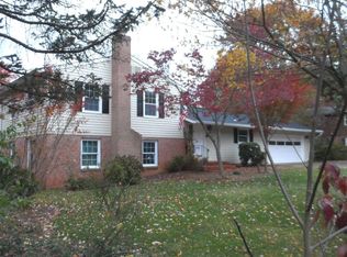 4628 Guinea Rd, Fairfax, VA 22032