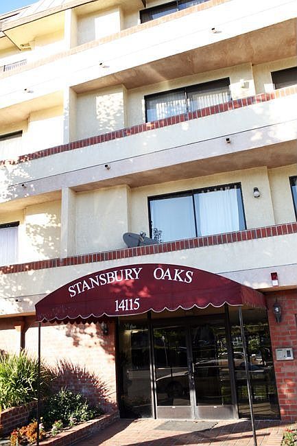 1st image of 14115 Moorpark St APT 209