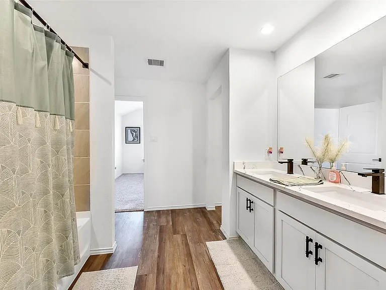 24222 Sandstone Valley Ln — Photo 20