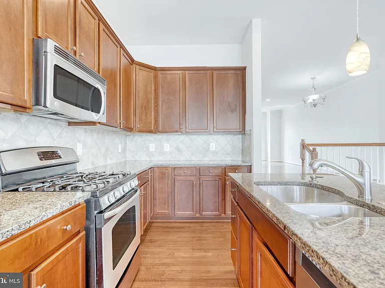 22653 Vienna Green Ter — Photo 20