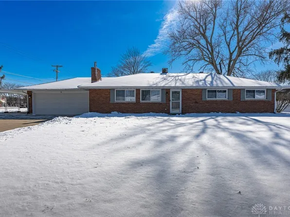 8 Boundbrook Dr, Dayton, OH 45459