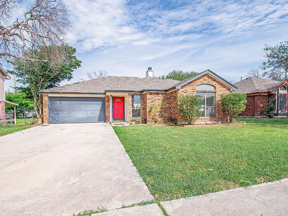 1st image of 214 Appaloosa Dr