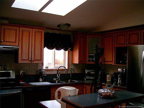 3rd image of 2122 Danielle Dr