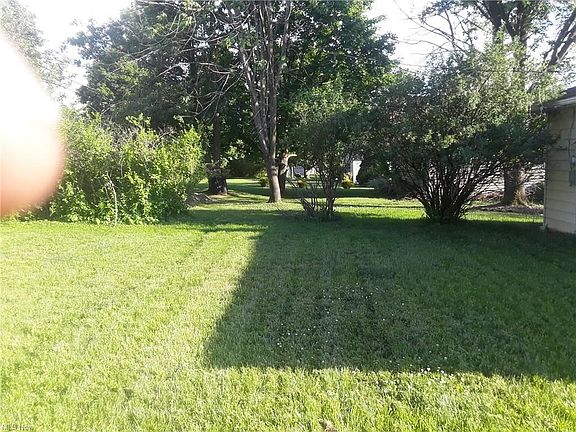 4th image of 4425 Hillcroft Dr