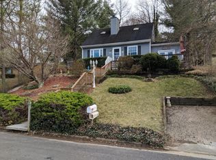 5523 N Garden Ln, Roanoke, VA 24019