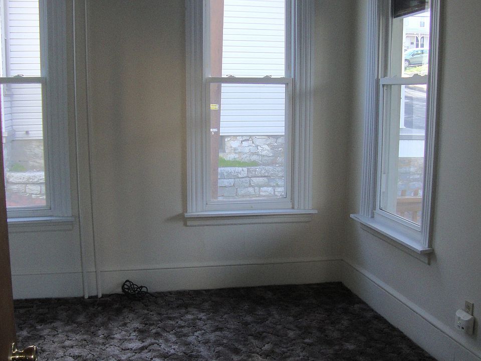 2nd image of 221 Walnut St