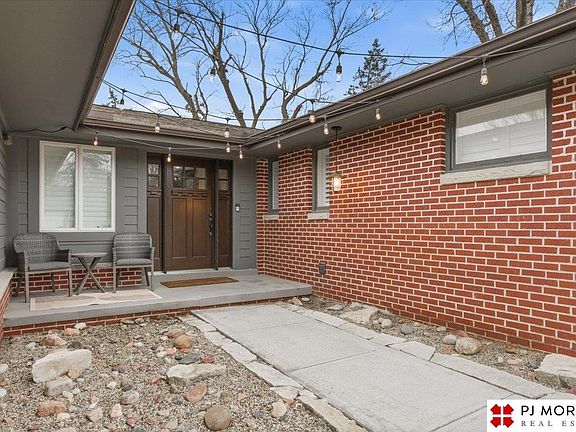 4th image of 11825 Hickory Rd