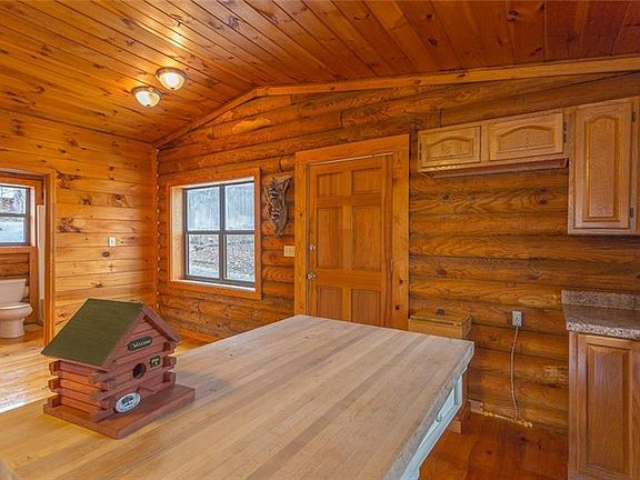 5th image of 19 Cabin Dr #3