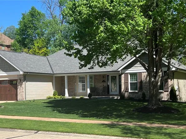 6 Hanover Hills Ct, Saint Charles, MO 63301