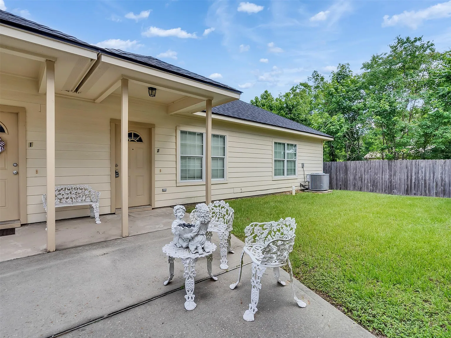 2 bed, 2.0 bath, 1140 sqft, $1,500 — Photo 2