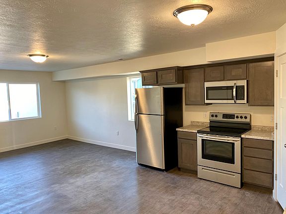 3rd image of 14861 S Marble Rock Way