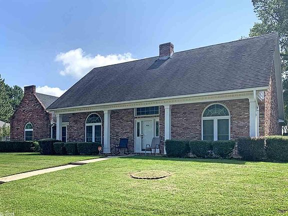 2nd image of 422 Whippoorwill Ln