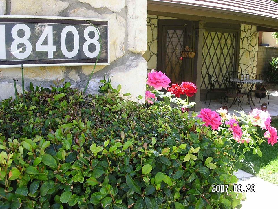 2nd image of 18408 Charlton Ln
