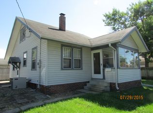 411 N 6th Ave E, Newton, IA 50208