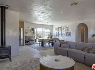 365 Rainbow Dr, Yucca Valley, CA 92284