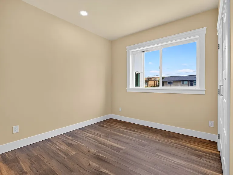 Rare New Construction 3- & 4-Bedroom Homes. Modern living. Spacious floor plans. An unbeatable lo... — Photo 8