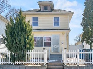 926 Forest Ave, Waterloo, IA 50702