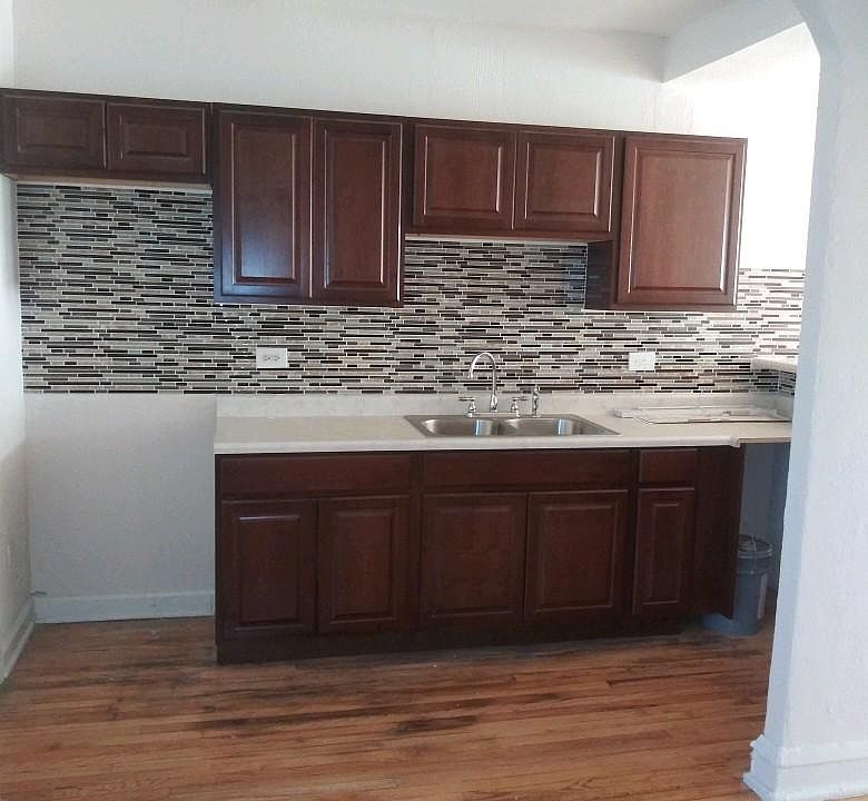 1st image of 7716 S East End Ave APT 2B