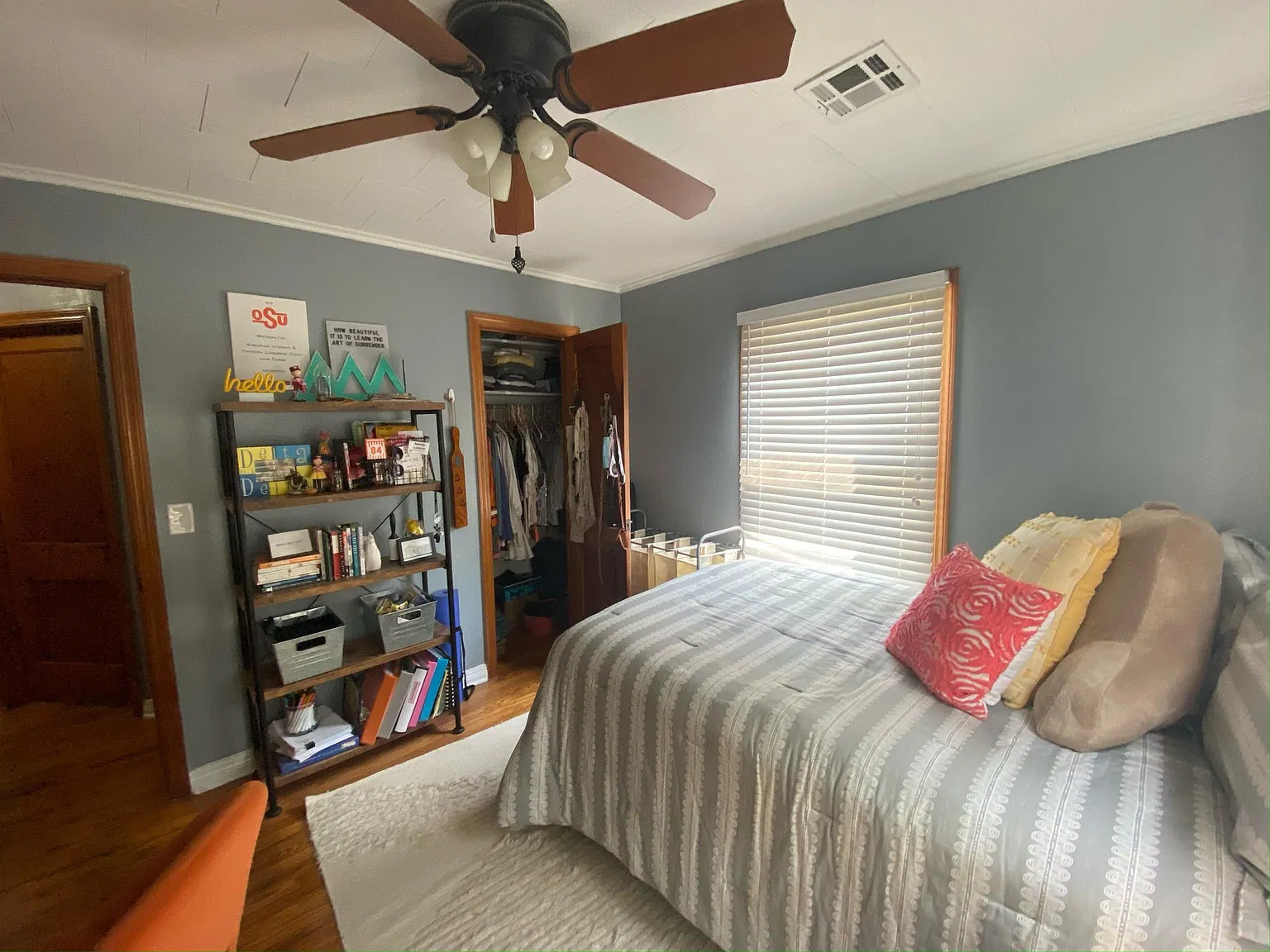 2 bed, 806 sqft, $1,350 — Photo 3