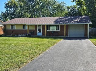 417 Merrymaid Dr, Englewood, OH