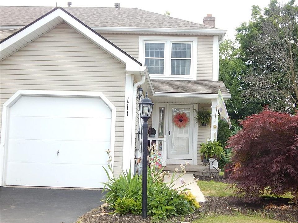 1st image of 111 Courtshire Ln