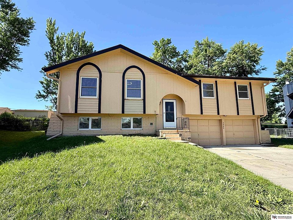 1st image of 5906 N 110th Cir