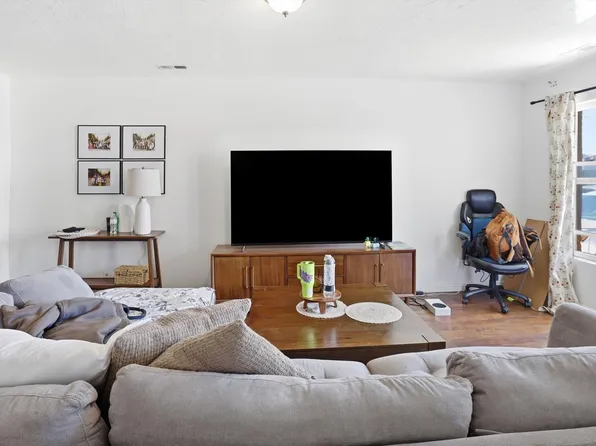 230 N 900 W, Salt Lake City, UT 84116