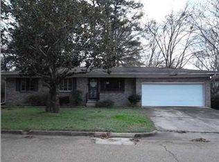 2315 Margaret W Alexander Dr, Jackson, MS 39213