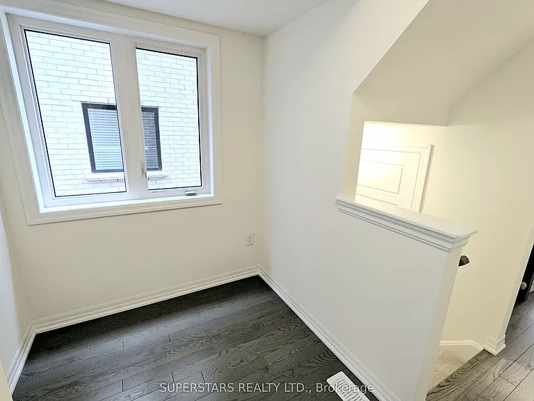15 Delano Way — Photo 20