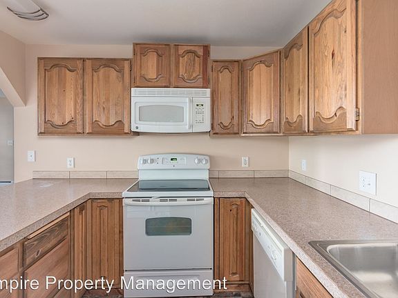 5th image of 1601 Marika Rd