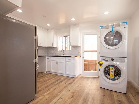 This was taken when first remodeled. Dishwasher is now in that empty spot.