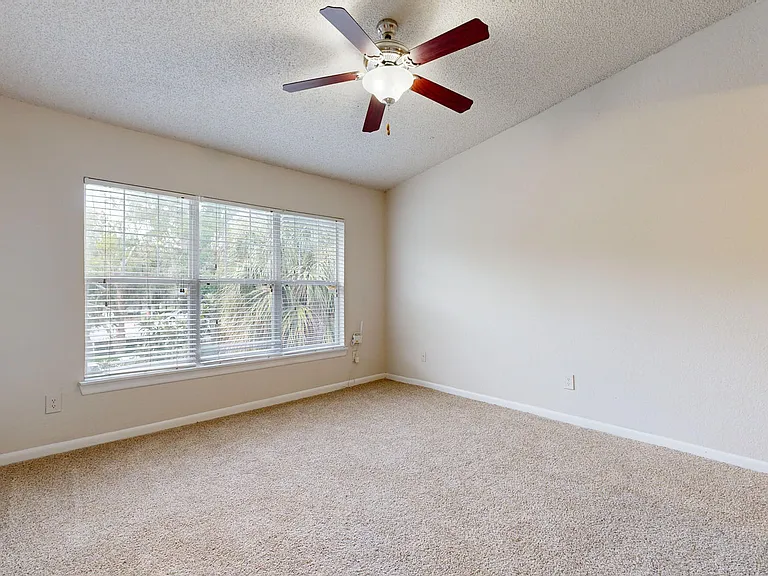 Altamira Place Apartment Homes — Photo 45