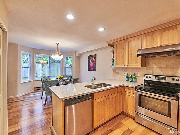 4th image of 4208 Factoria Blvd SE APT C9