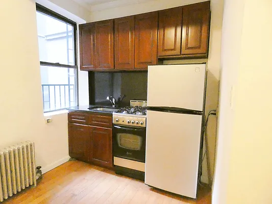 Rented by Compass | media 37