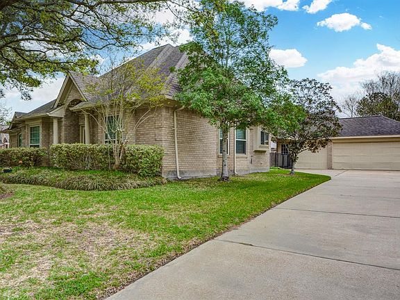 2nd image of 2207 Greenway Village Dr