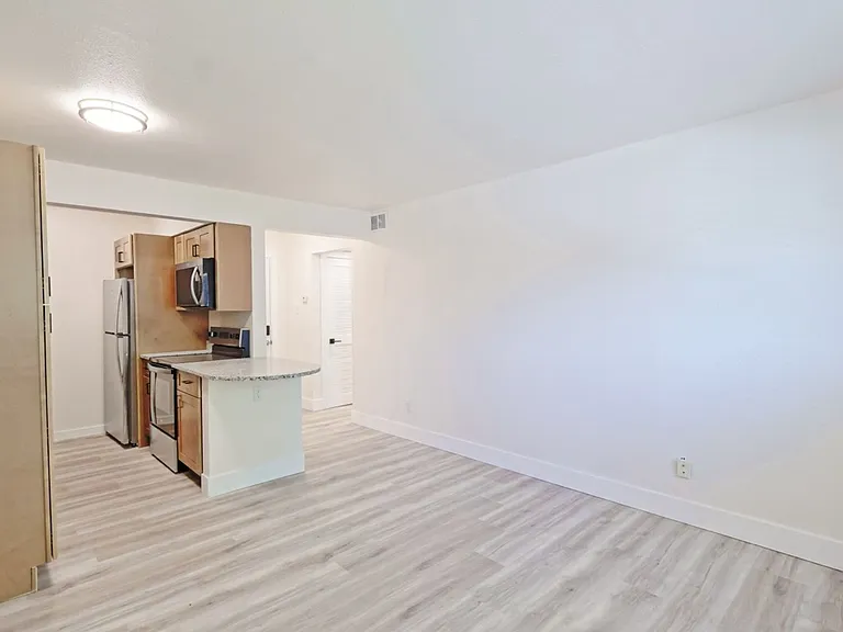 3021 Pestalozzi St #203 — Photo 6