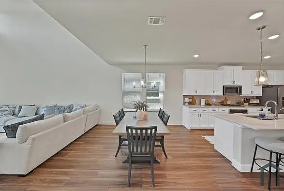 2701 Classical Dr — Photo 9