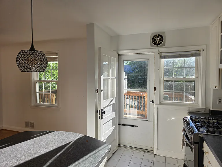 114 Brandon Rd — Photo 20